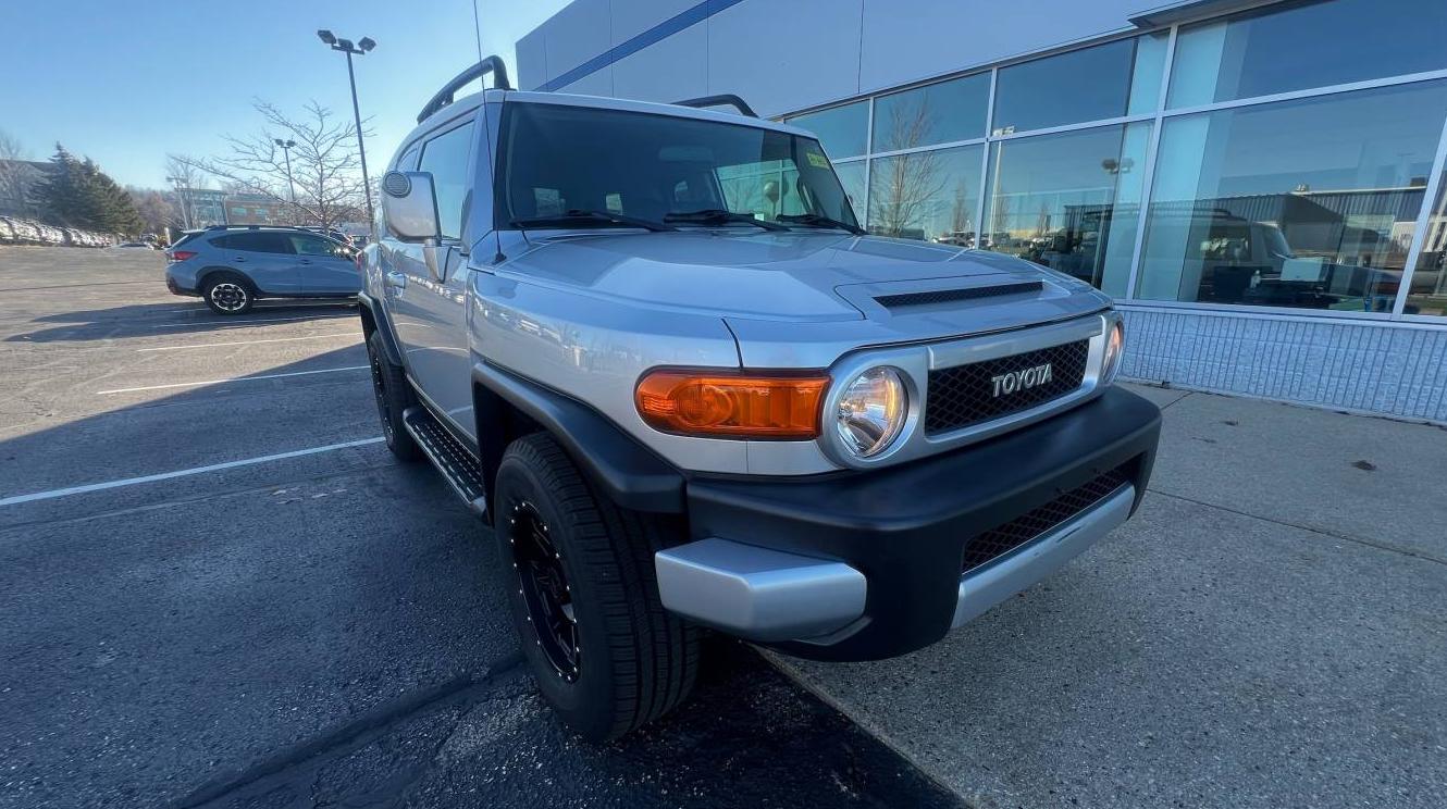 TOYOTA FJ CRUISER 2008 JTEBU11F08K041889 image